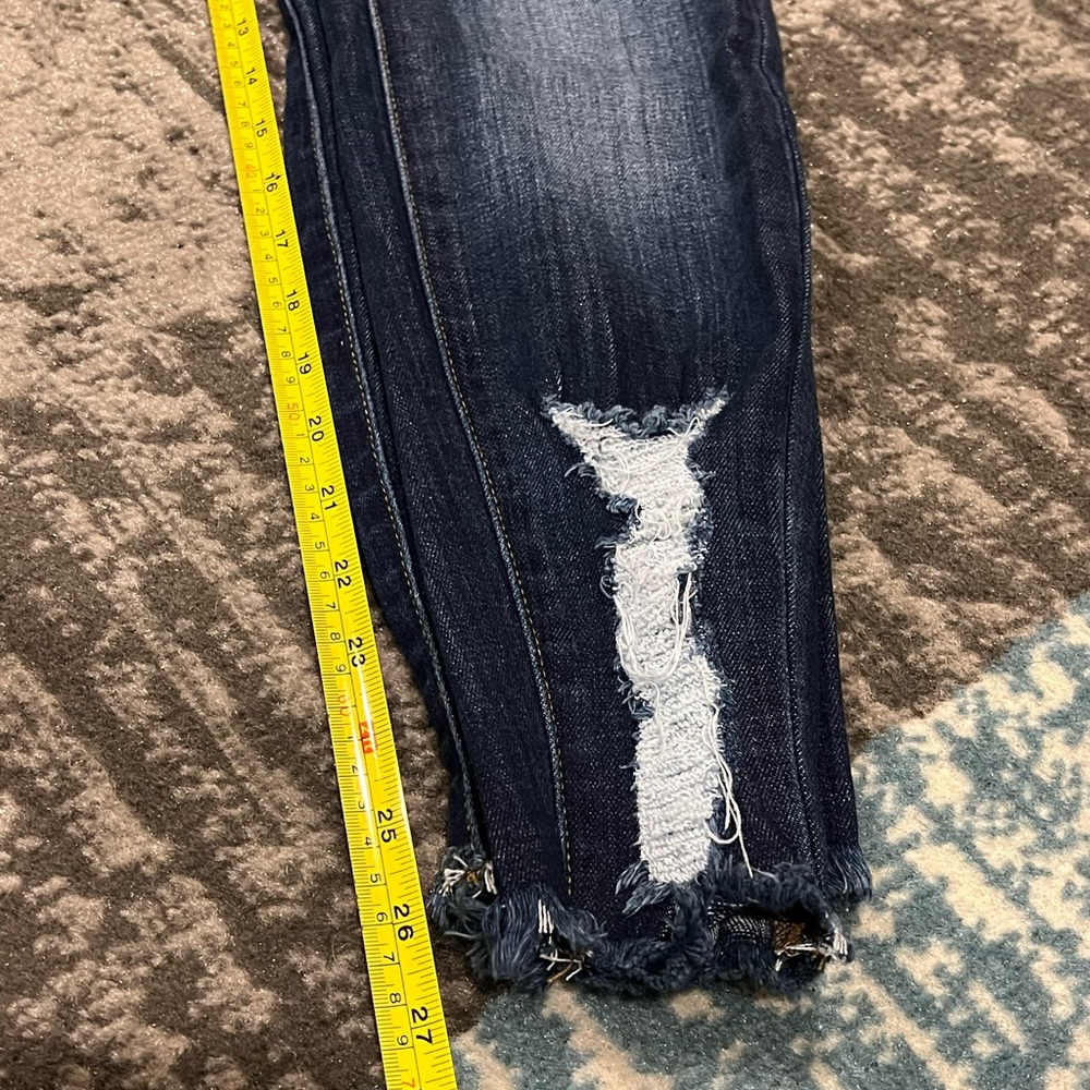 KanCan Distressed Ankle Skinny - Picture 11 of 14